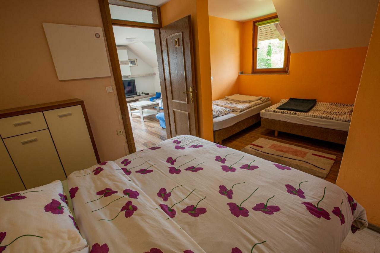 Honey Bee Apartment *